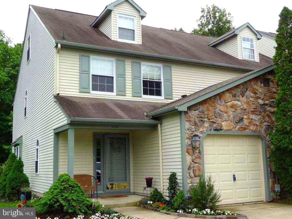 138 LAMPLIGHTER CT, Marlton, NJ 08053