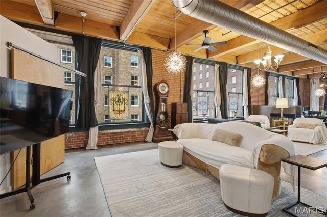 901 Washington Avenue 504, St Louis, MO 63101