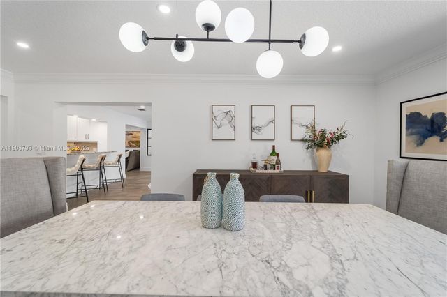 4011 NE 26th Ave, Lighthouse Point, FL 33064