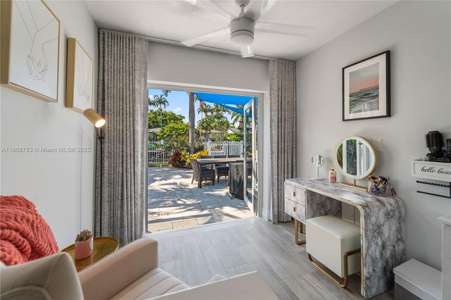 4011 NE 26th Ave, Lighthouse Point, FL 33064