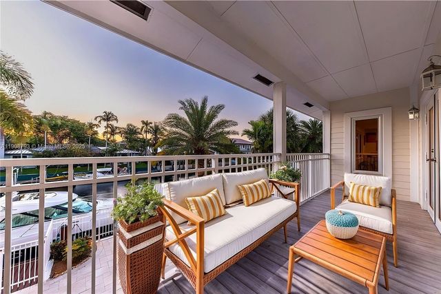 4011 NE 26th Ave, Lighthouse Point, FL 33064