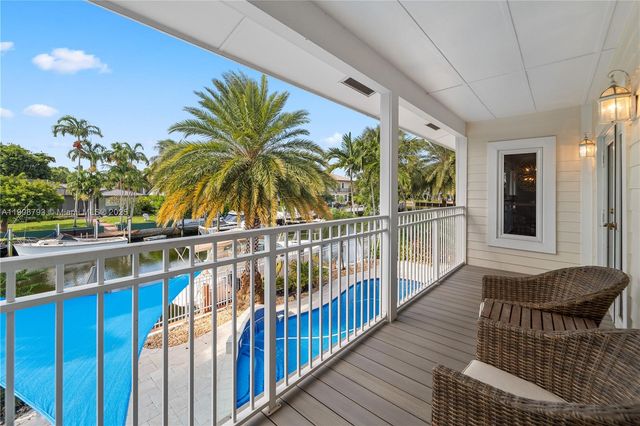 4011 NE 26th Ave, Lighthouse Point, FL 33064