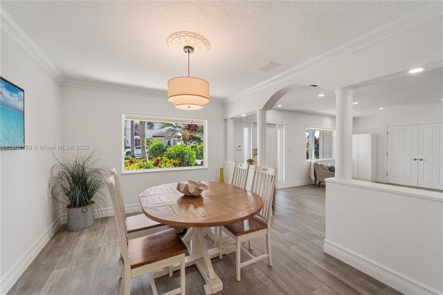 4011 NE 26th Ave, Lighthouse Point, FL 33064