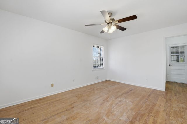 1460 Hillcrest Drive, Sugar Hill, GA 30518