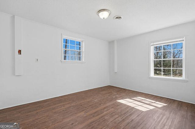 1460 Hillcrest Drive, Sugar Hill, GA 30518