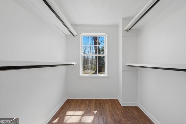 1460 Hillcrest Drive, Sugar Hill, GA 30518