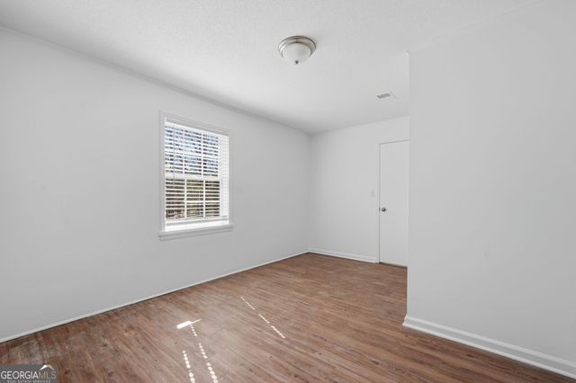 1460 Hillcrest Drive, Sugar Hill, GA 30518