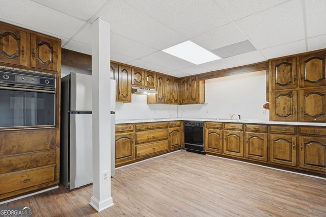 1460 Hillcrest Drive, Sugar Hill, GA 30518