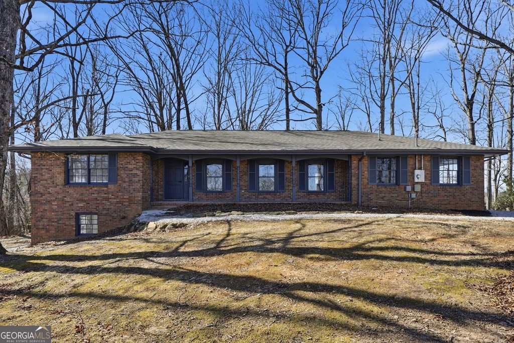 1460 Hillcrest Drive, Sugar Hill, GA 30518