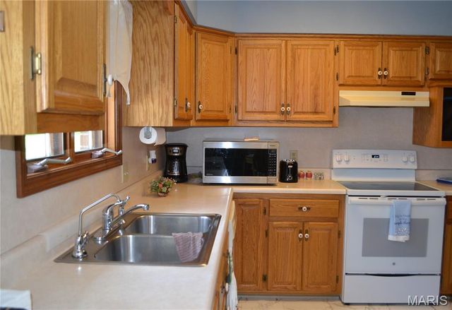 11 D Ville Place, Hannibal, MO 63401