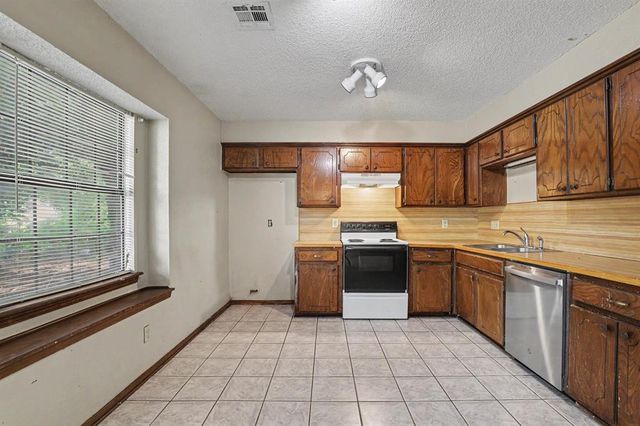128 Sonora, Edmond, OK 73013
