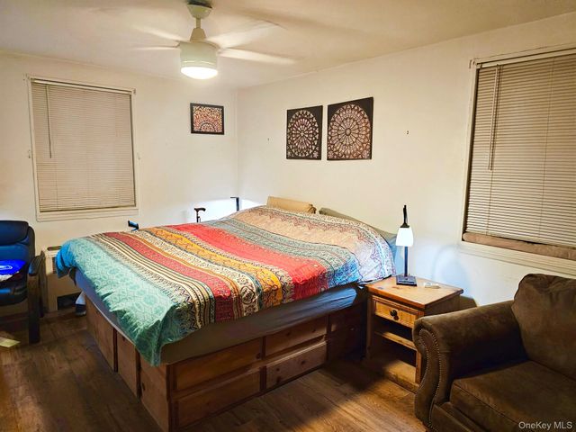 57-65 246 Crescent 2, Douglaston, NY 11362