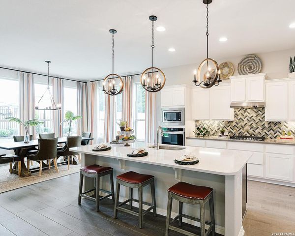 5233 Estates Oak Way, San Antonio, TX 78263