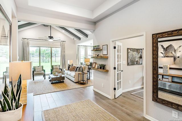 5233 Estates Oak Way, San Antonio, TX 78263