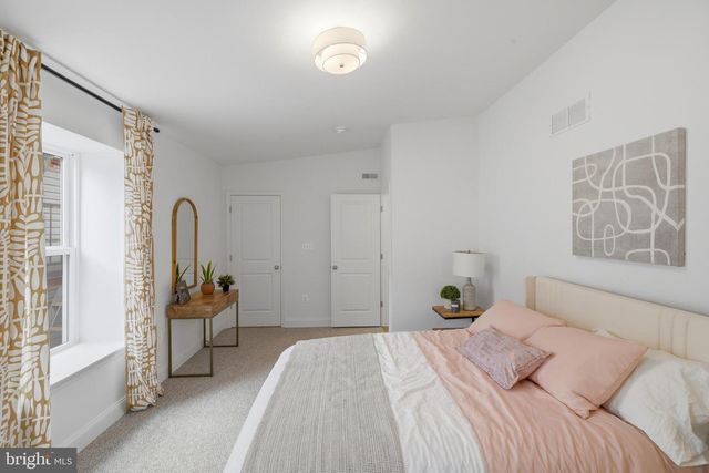 52 S FULTON AVE, Baltimore, MD 21223