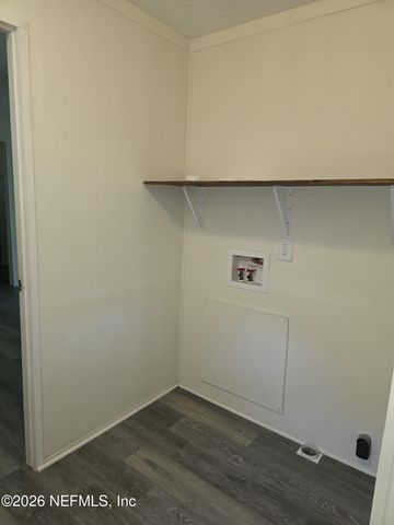 106 W MANITOBA Street, Florahome, FL 32140