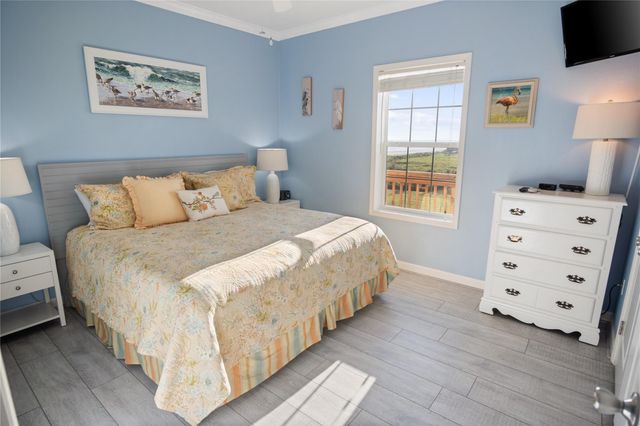 981 Dolly Street, Gilchrist, TX 77617