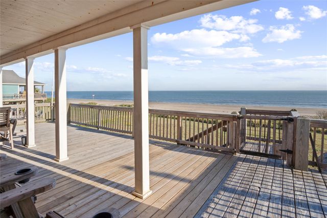 981 Dolly Street, Gilchrist, TX 77617