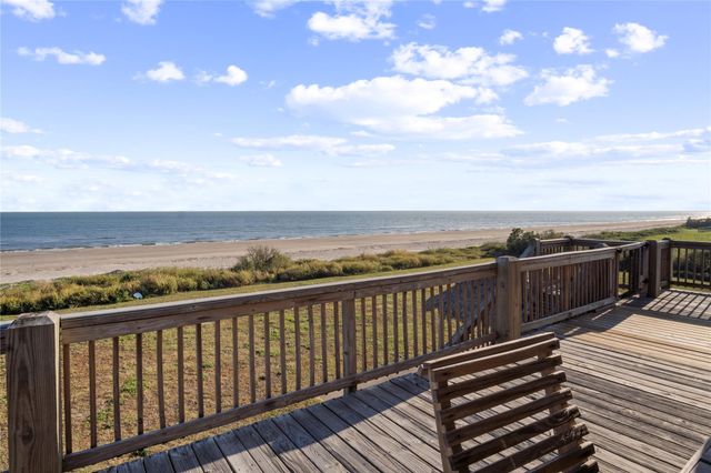 981 Dolly Street, Gilchrist, TX 77617