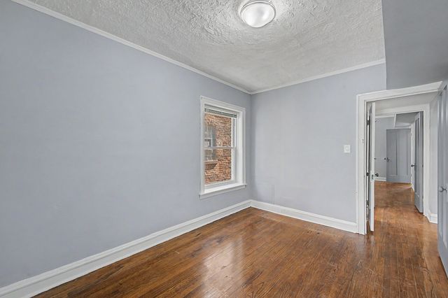 10724 S Avenue C 2, Chicago, IL 60617