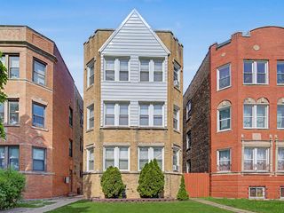 10724 S Avenue C 2, Chicago, IL 60617