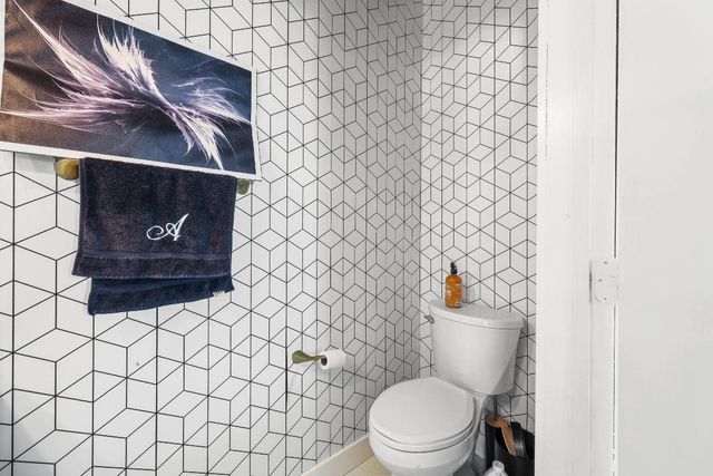 380 SW 122nd Avenue, Pembroke Pines, FL 33025