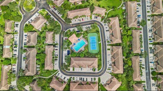 380 SW 122nd Avenue, Pembroke Pines, FL 33025