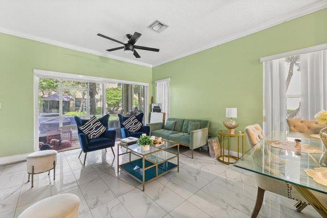 380 SW 122nd Avenue, Pembroke Pines, FL 33025