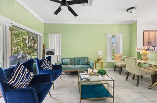 380 SW 122nd Avenue, Pembroke Pines, FL 33025