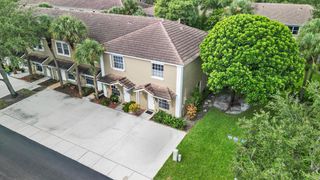 380 SW 122nd Avenue, Pembroke Pines, FL 33025