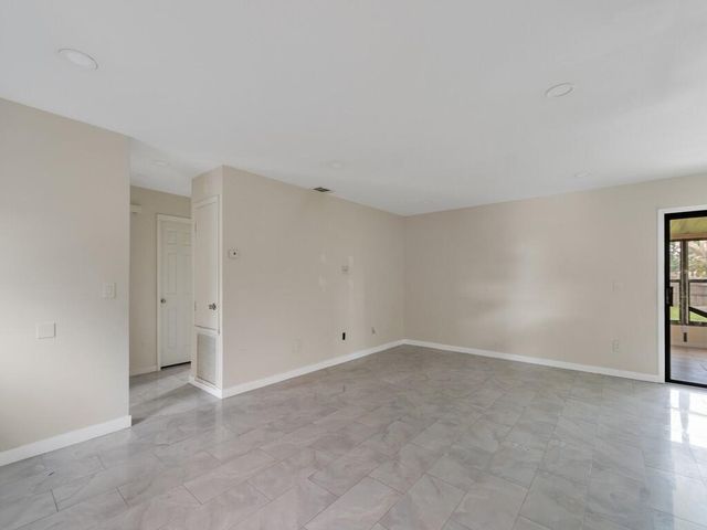 1846 24th Place SW, Vero Beach, FL 32962