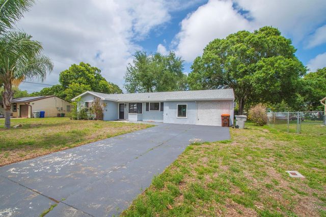 1846 24th Place SW, Vero Beach, FL 32962