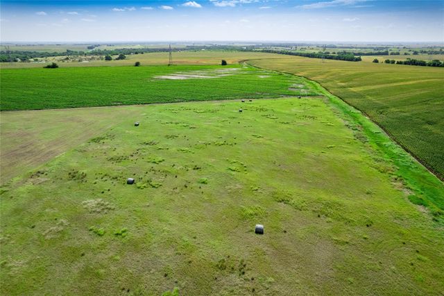 500 County Rd 161, Granger, TX 76530
