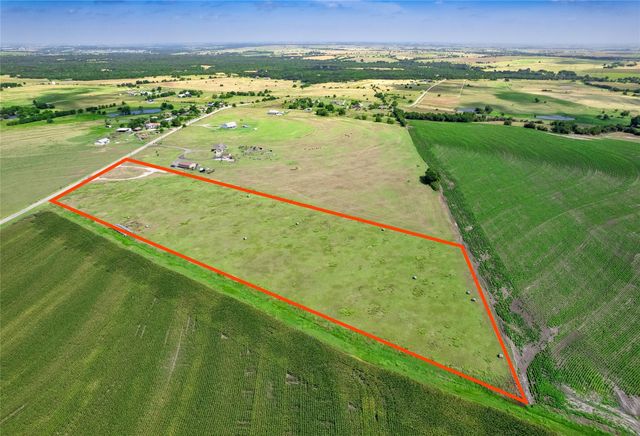 500 County Rd 161, Granger, TX 76530
