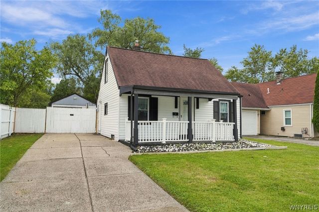 61 Spruce Road, Amherst, NY 14226