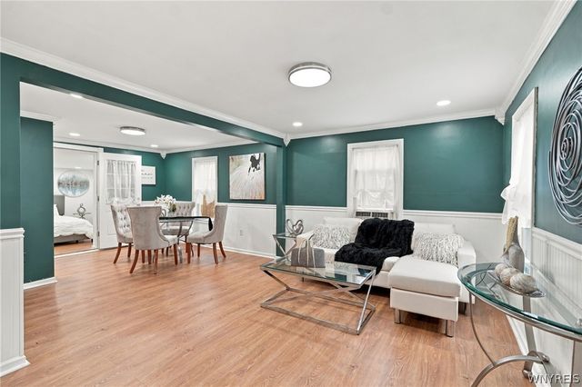 61 Spruce Road, Amherst, NY 14226