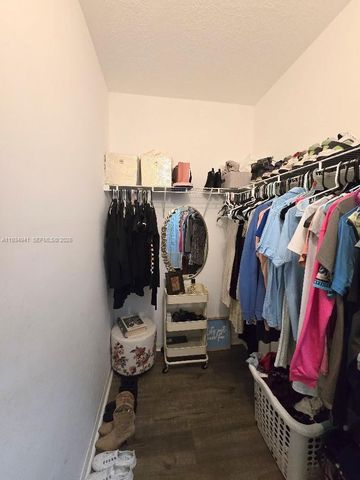 1236 NE 32nd Ave, Homestead, FL 33033