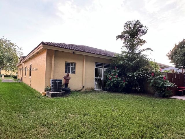 1236 NE 32nd Ave, Homestead, FL 33033
