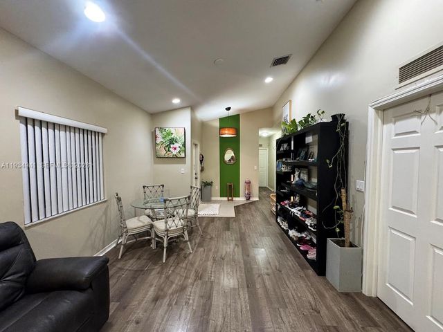 1236 NE 32nd Ave, Homestead, FL 33033