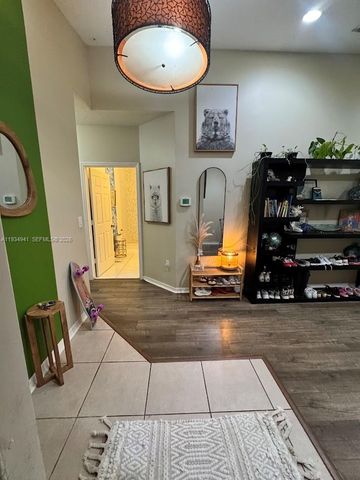 1236 NE 32nd Ave, Homestead, FL 33033