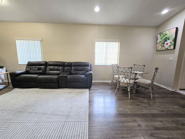 1236 NE 32nd Ave, Homestead, FL 33033