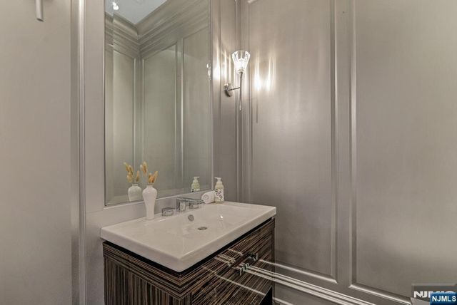 373 Hardenburgh Avenue, Demarest, NJ 07627