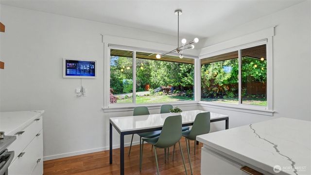 22010 34th Avenue S, Seatac, WA 98198