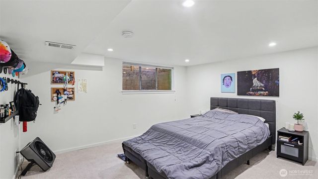 22010 34th Avenue S, Seatac, WA 98198