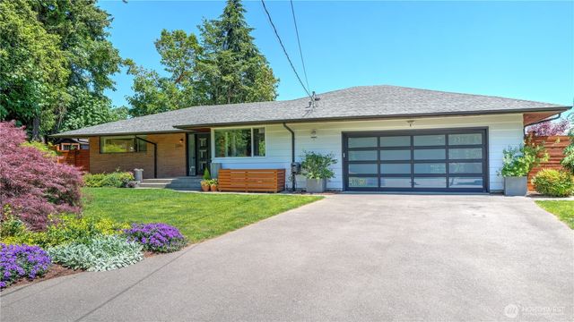 22010 34th Avenue S, Seatac, WA 98198