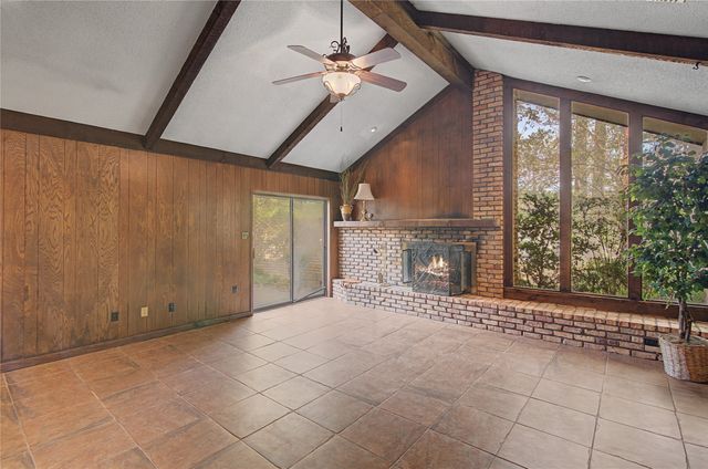 2700 Rhoda Drive, Shreveport, LA 71119