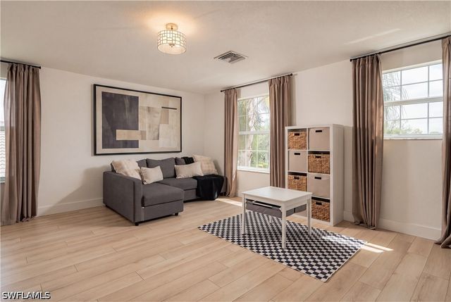 2109 Clementine ST, Naples, FL 34120