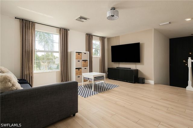 2109 Clementine ST, Naples, FL 34120