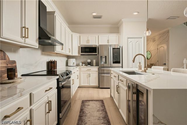 2109 Clementine ST, Naples, FL 34120