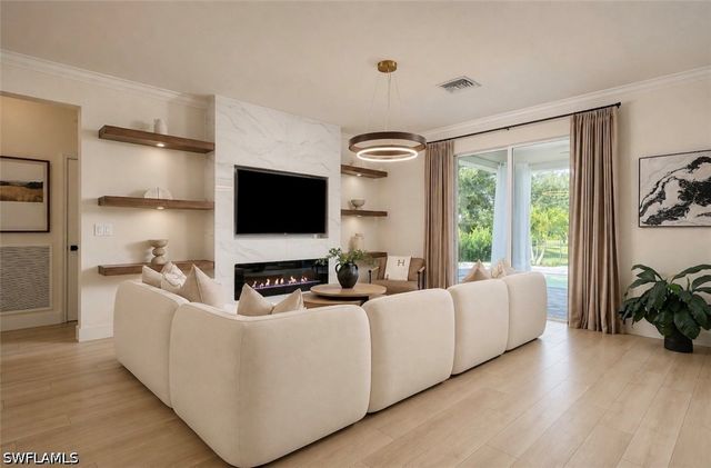 2109 Clementine ST, Naples, FL 34120